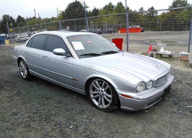 Jaguar XJR