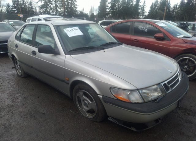 Saab 900