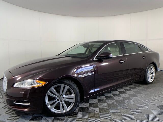 Jaguar XJ