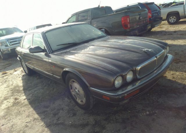 Jaguar XJ6