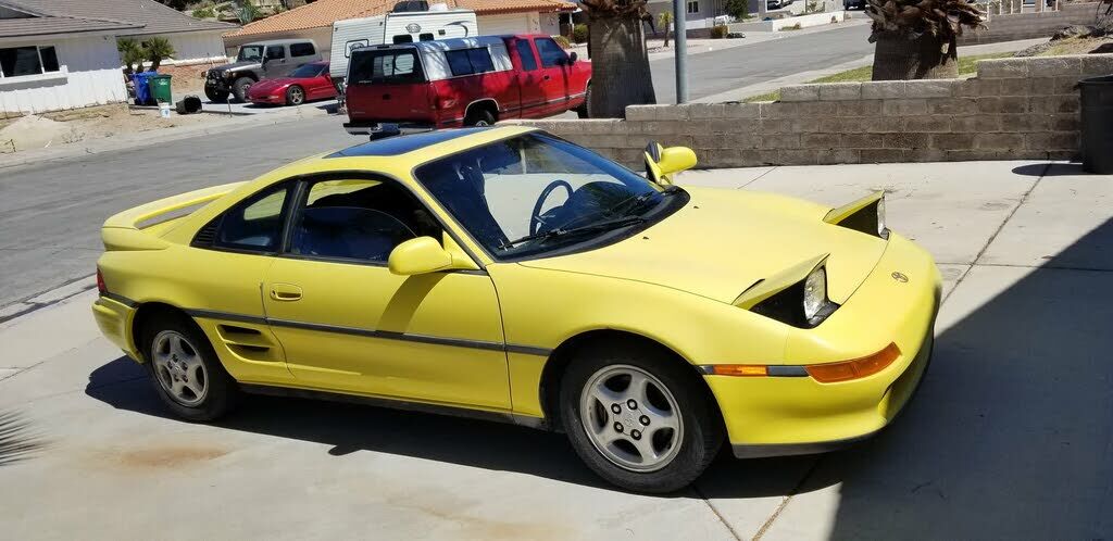 Toyota MR2