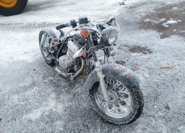 Suzuki GZ250