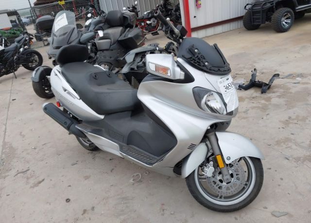 Suzuki AN650