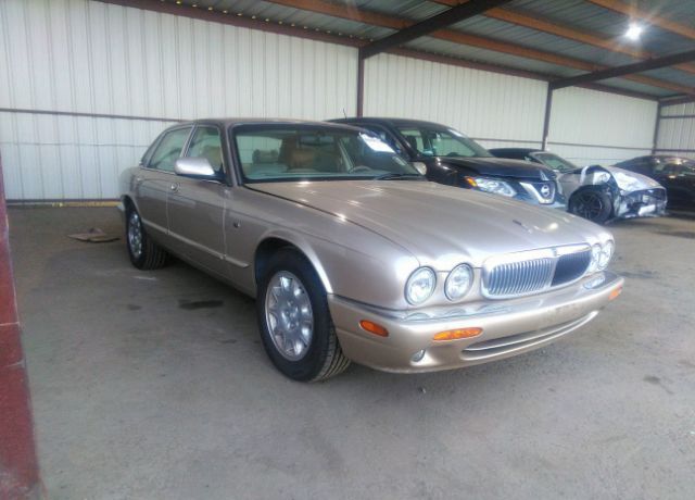 Jaguar XJ8