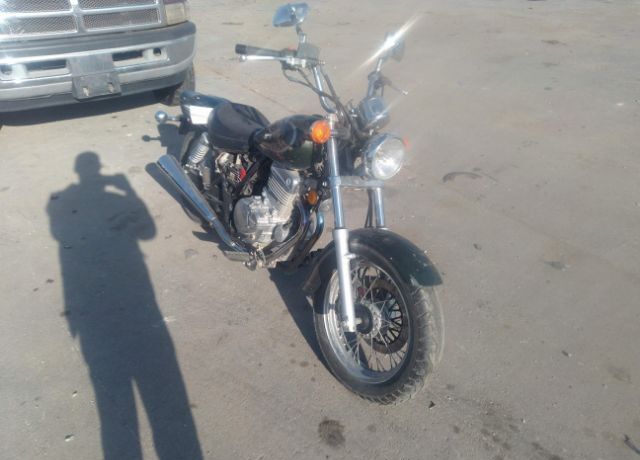 Suzuki GZ250