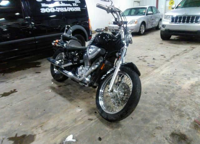 Honda VT600CD (SHADOW VLX DELUXE)