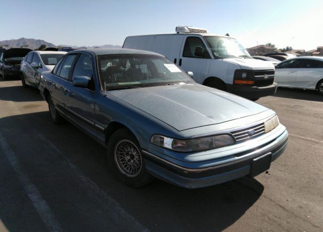 Ford Crown Victoria
