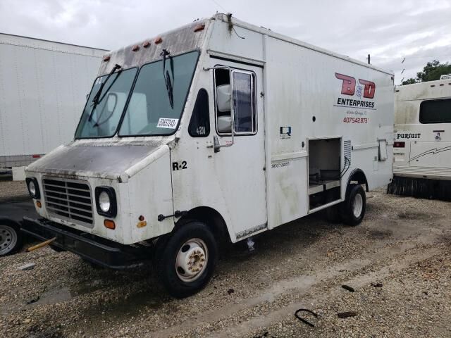 Ford F-590