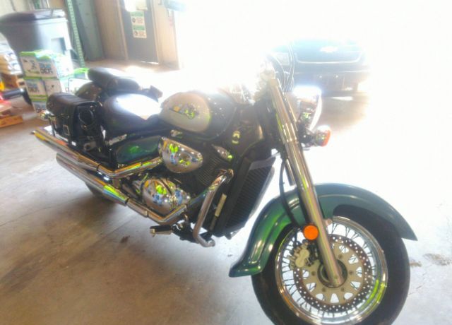 Suzuki VL800K