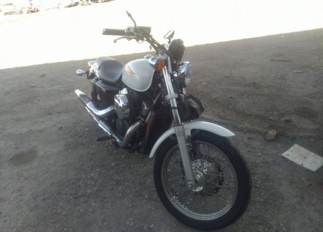 Honda VT750 (Shadow)