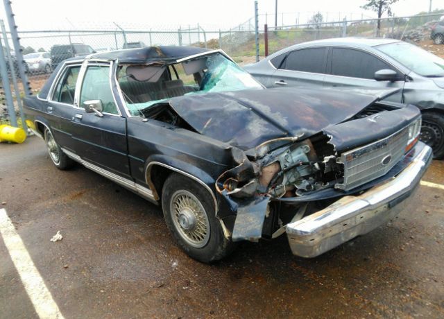 Ford Crown Victoria