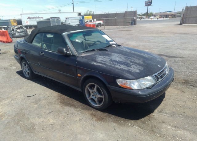 Saab 900