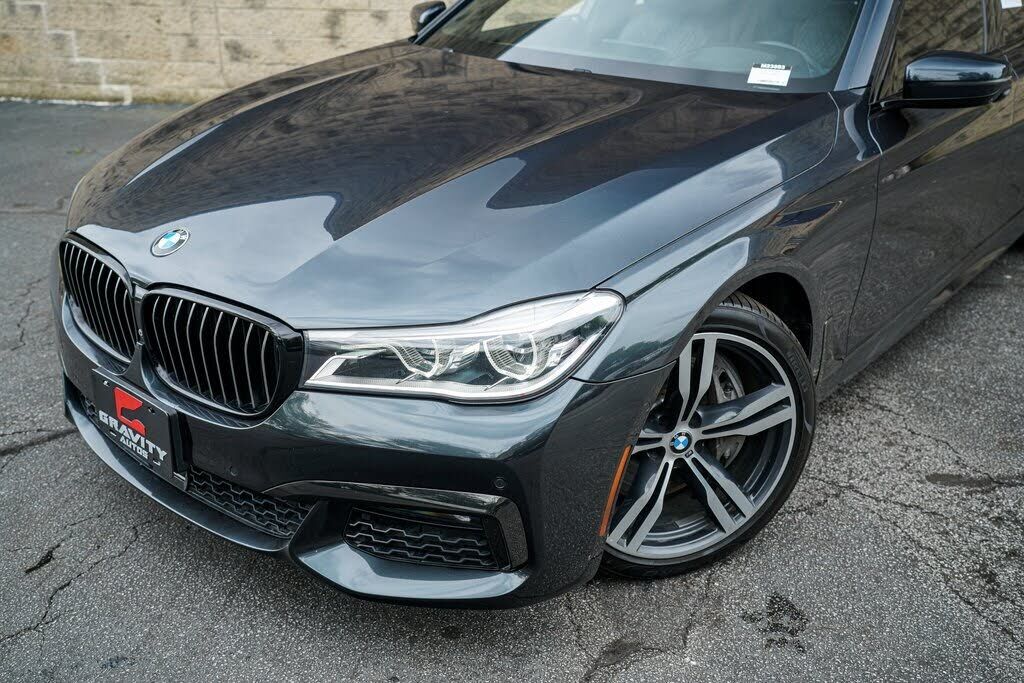 2018 BMW 750i