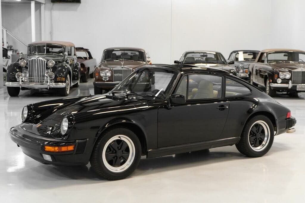 PORSCHE