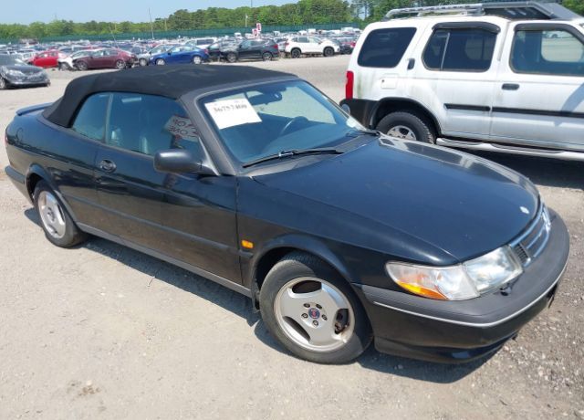 Saab 900