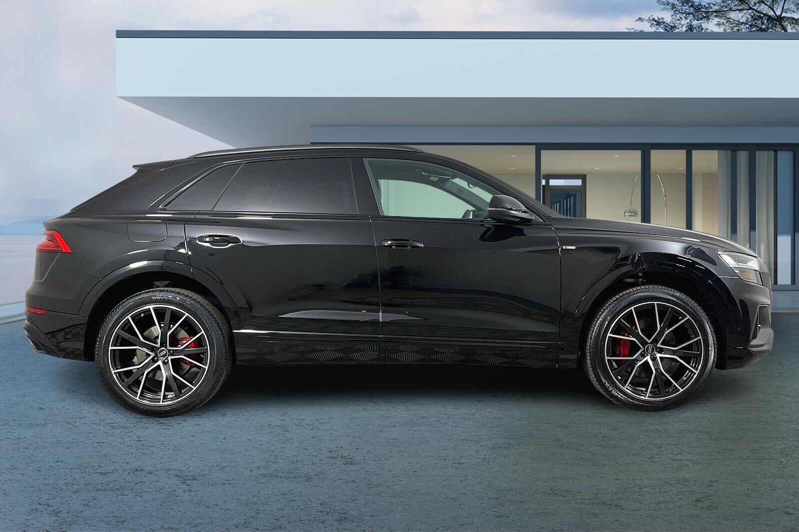 2023 Audi Q8