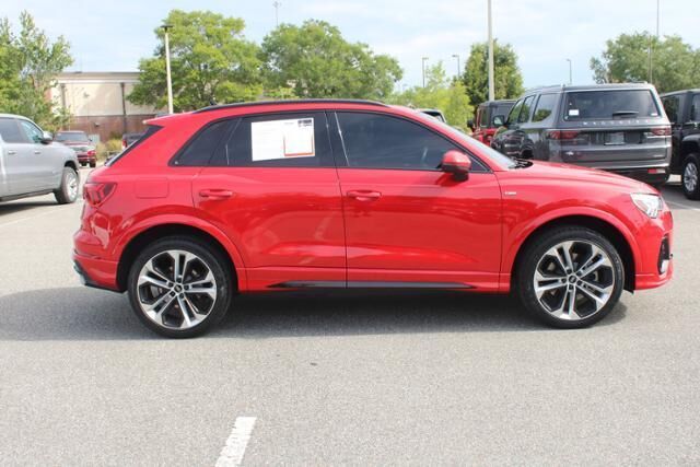 2022 Audi Q3