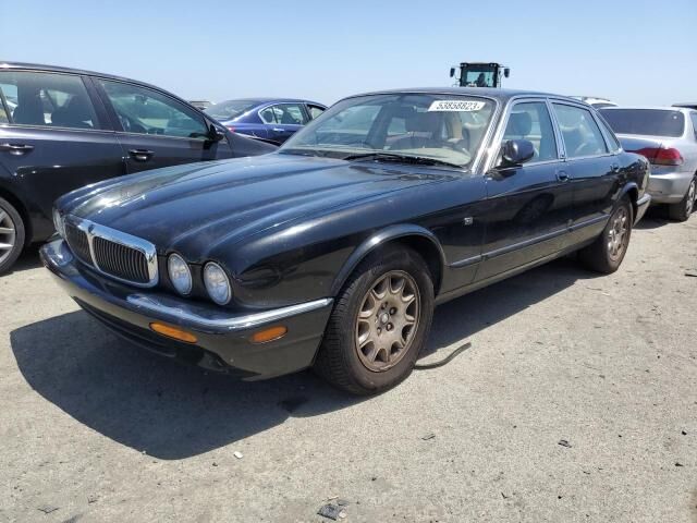 Jaguar XJ8