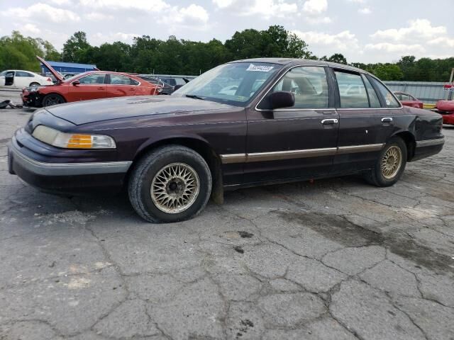 Ford Crown Victoria