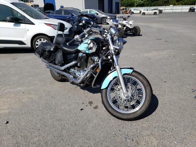 Honda VT1100C2 (SHADOW ACE)