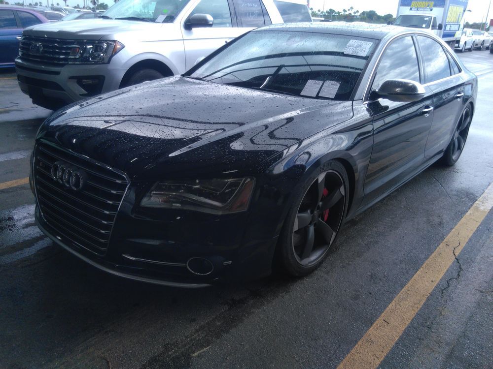 Audi S8