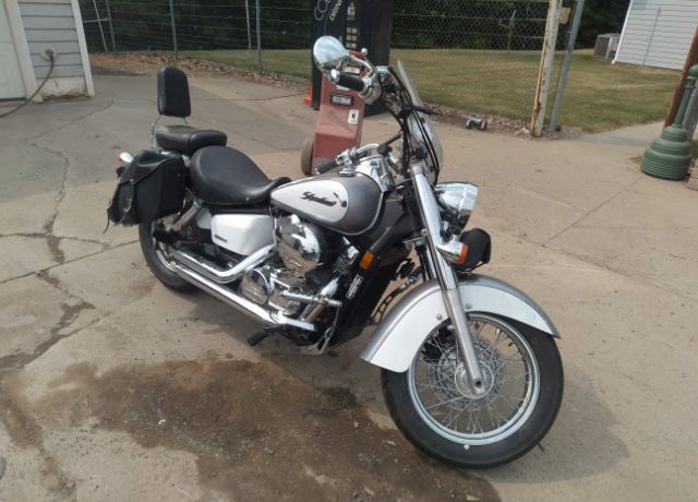 Honda VT750 (Shadow Aero)