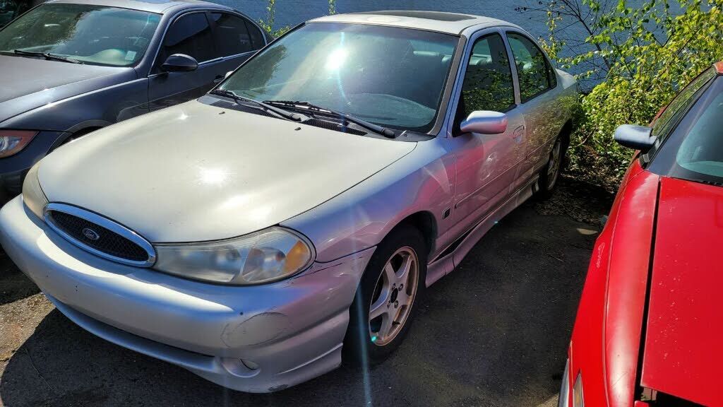 Ford Contour