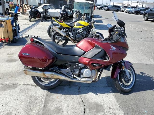 Honda NT700VA/NT700V