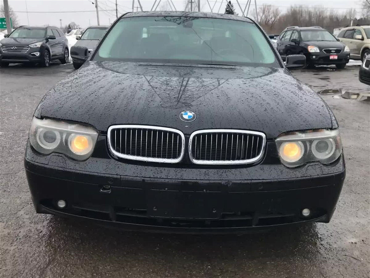 BMW 745i