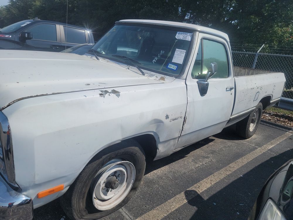 Dodge D-Series