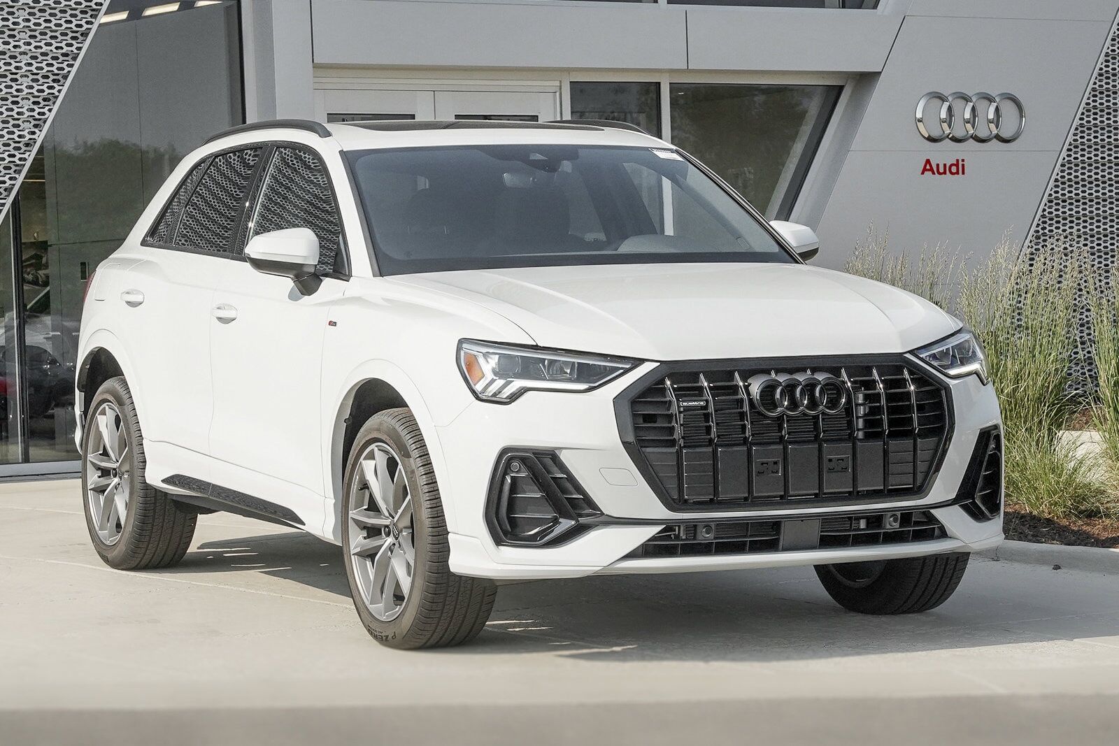2023 Audi Q3
