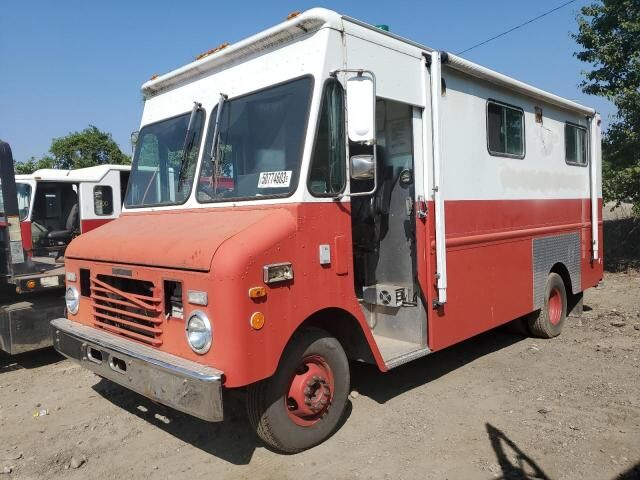 Ford F-590