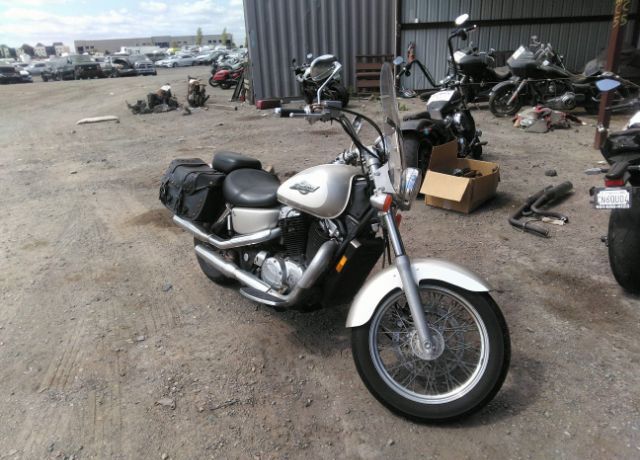 Honda VT1100C2 (SHADOW ACE)
