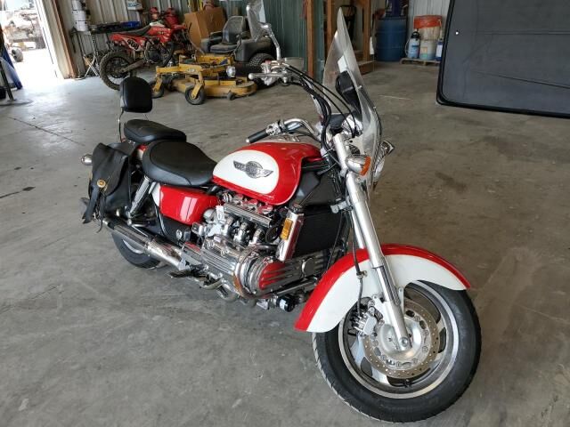 Honda GL1500C (VALKYRIE)