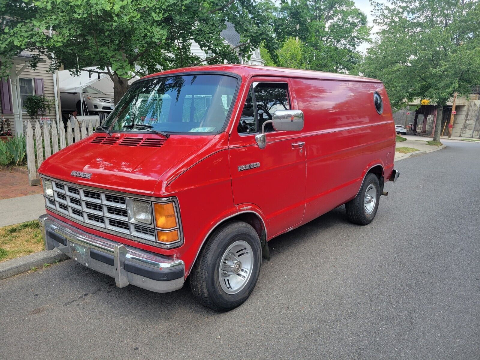 Dodge Ram Van