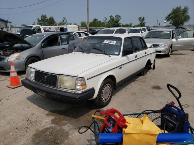 Volvo 240 Series