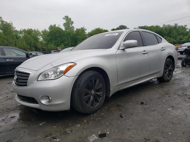 Infiniti M56