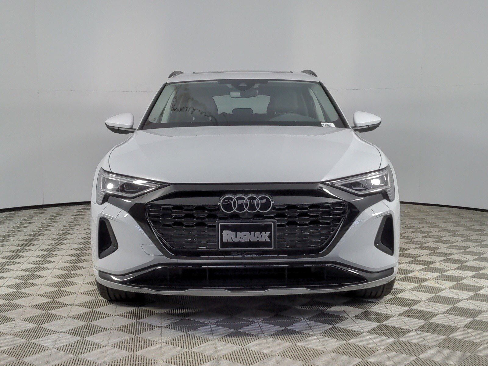 2024 Audi Q8