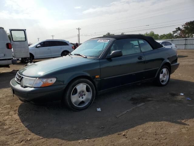 Saab 900