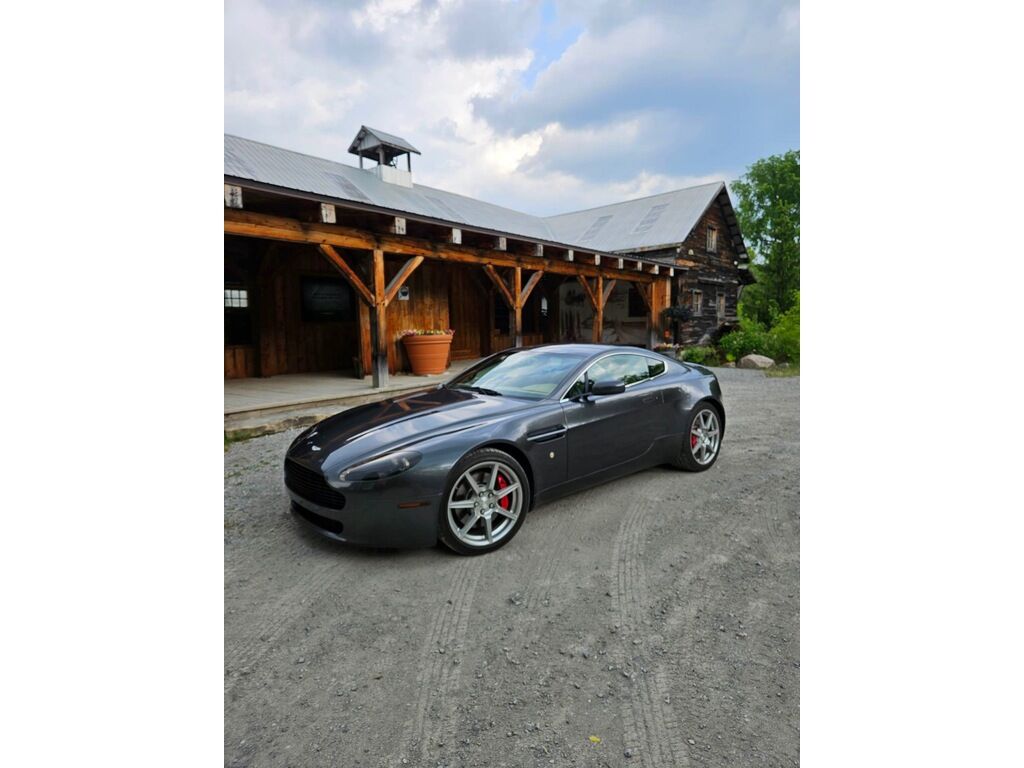 Aston Martin V8 Vantage