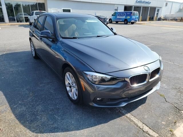 2016 BMW 320i