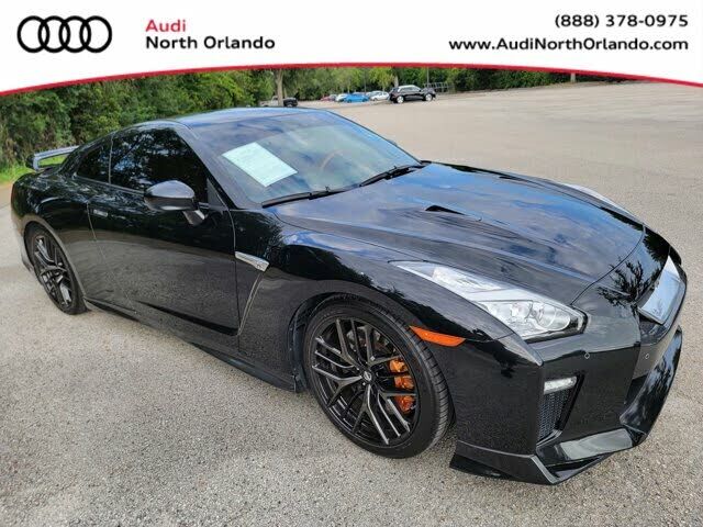 Nissan GT-R