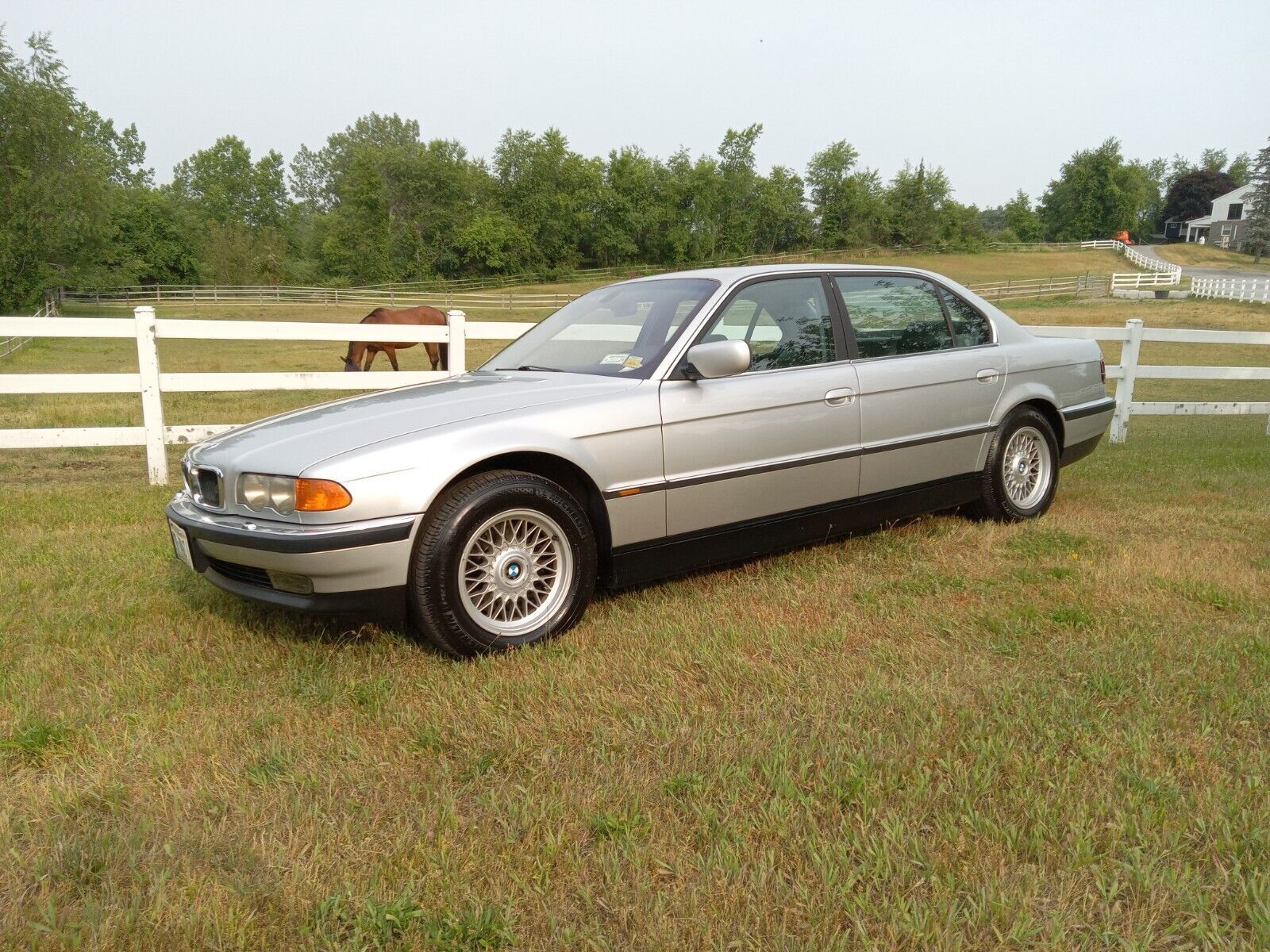 BMW 740Li