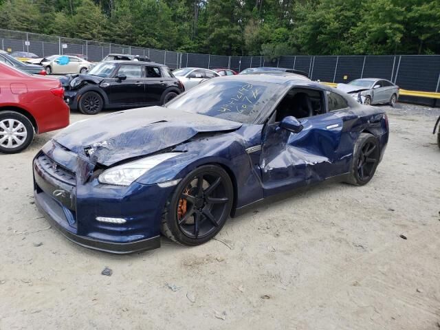 Nissan GT-R