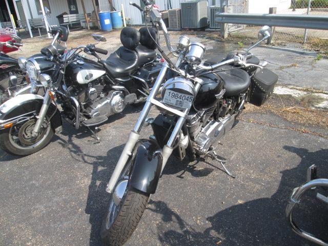 Honda VT1100C2 (SHADOW ACE)