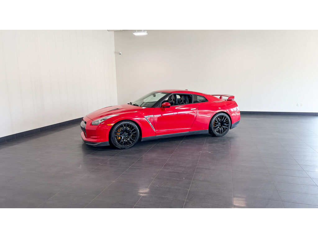 Nissan GT-R