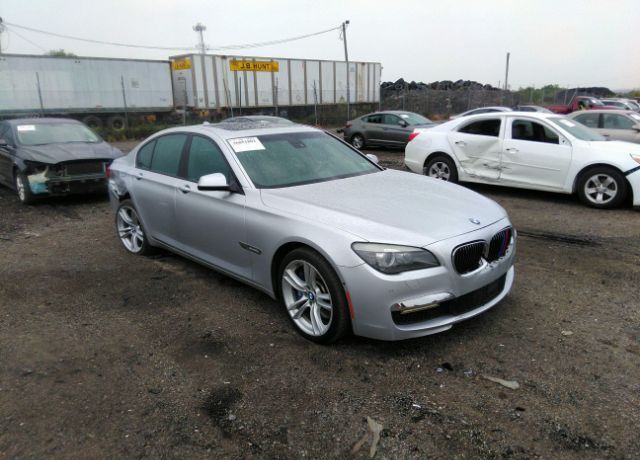 BMW 750i