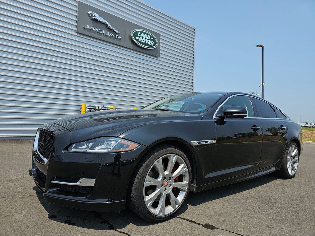Jaguar XJ