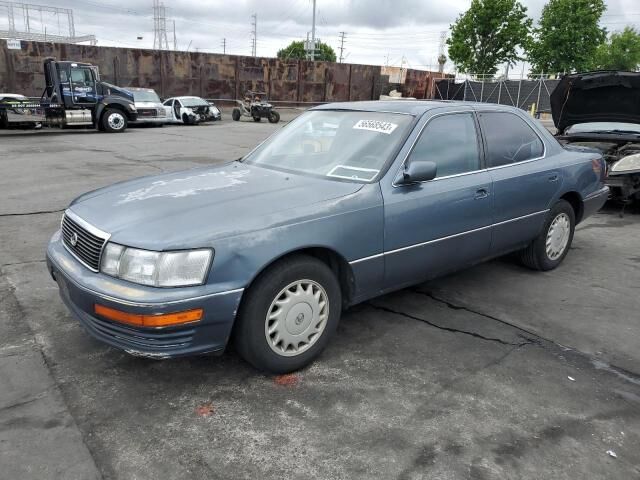 Lexus LS