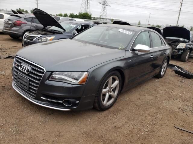 Audi S8